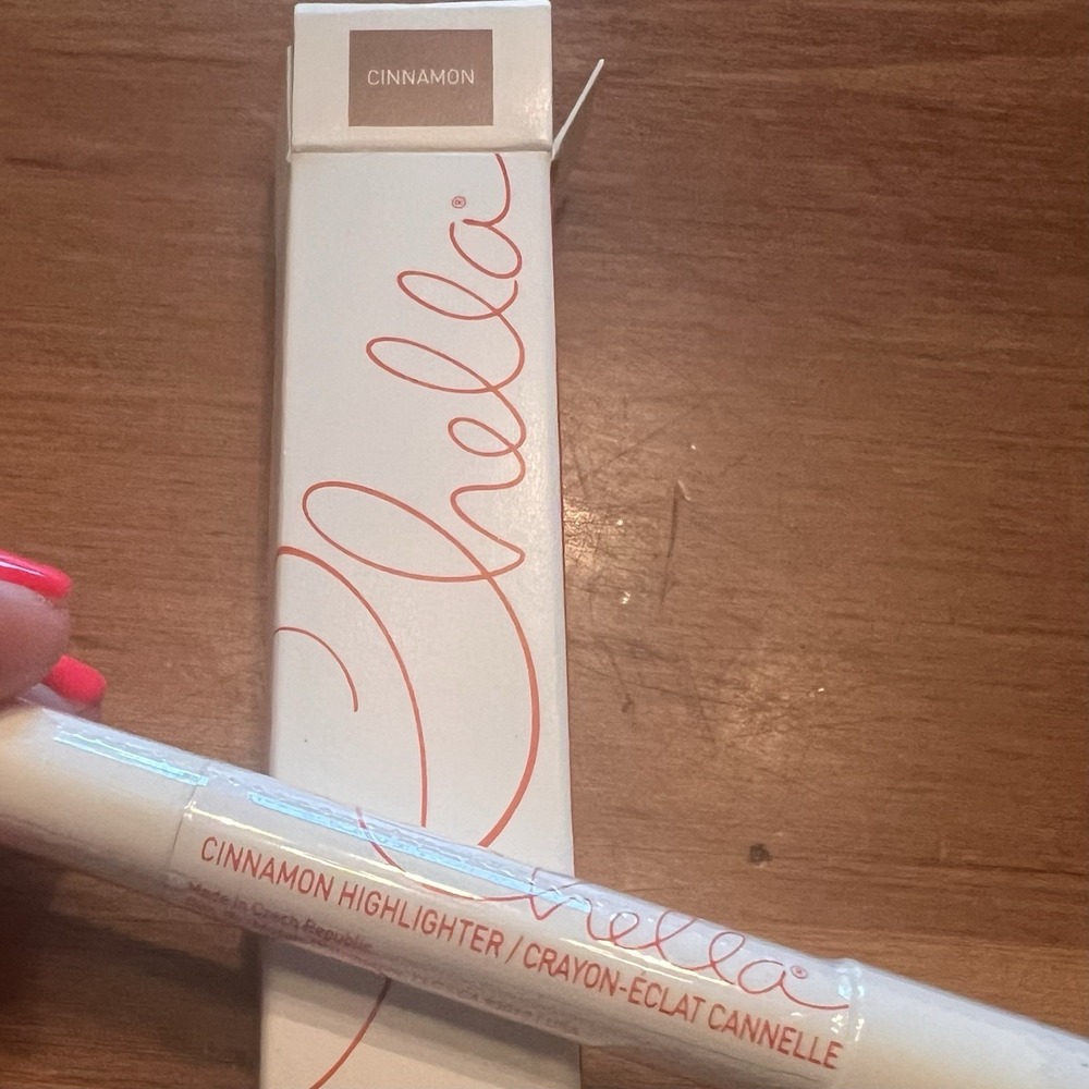 NEW Sealed Chella Highlighter Crayon‎ ~ Cinnamon ~ Full Size 0.05 Oz